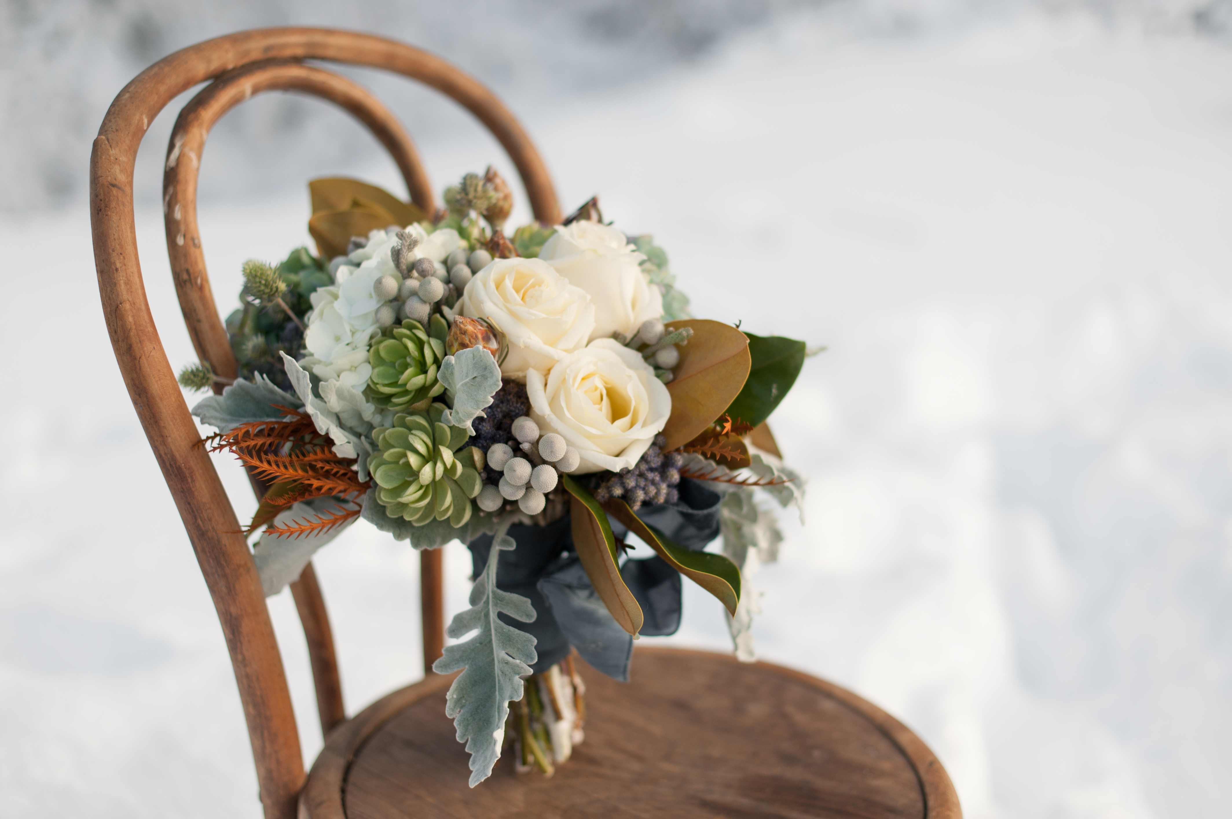 winter wedding flowers