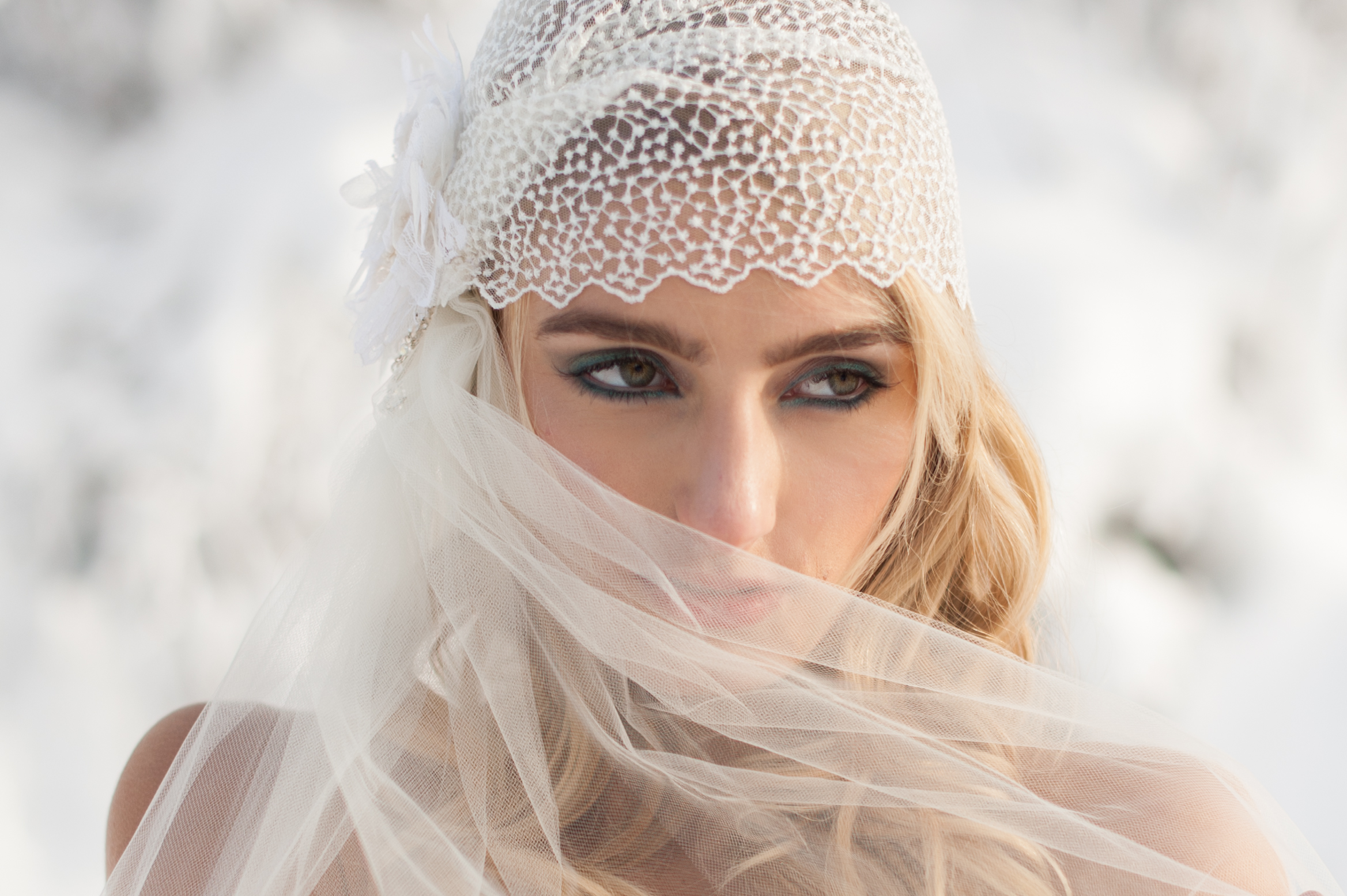 winter wedding bride