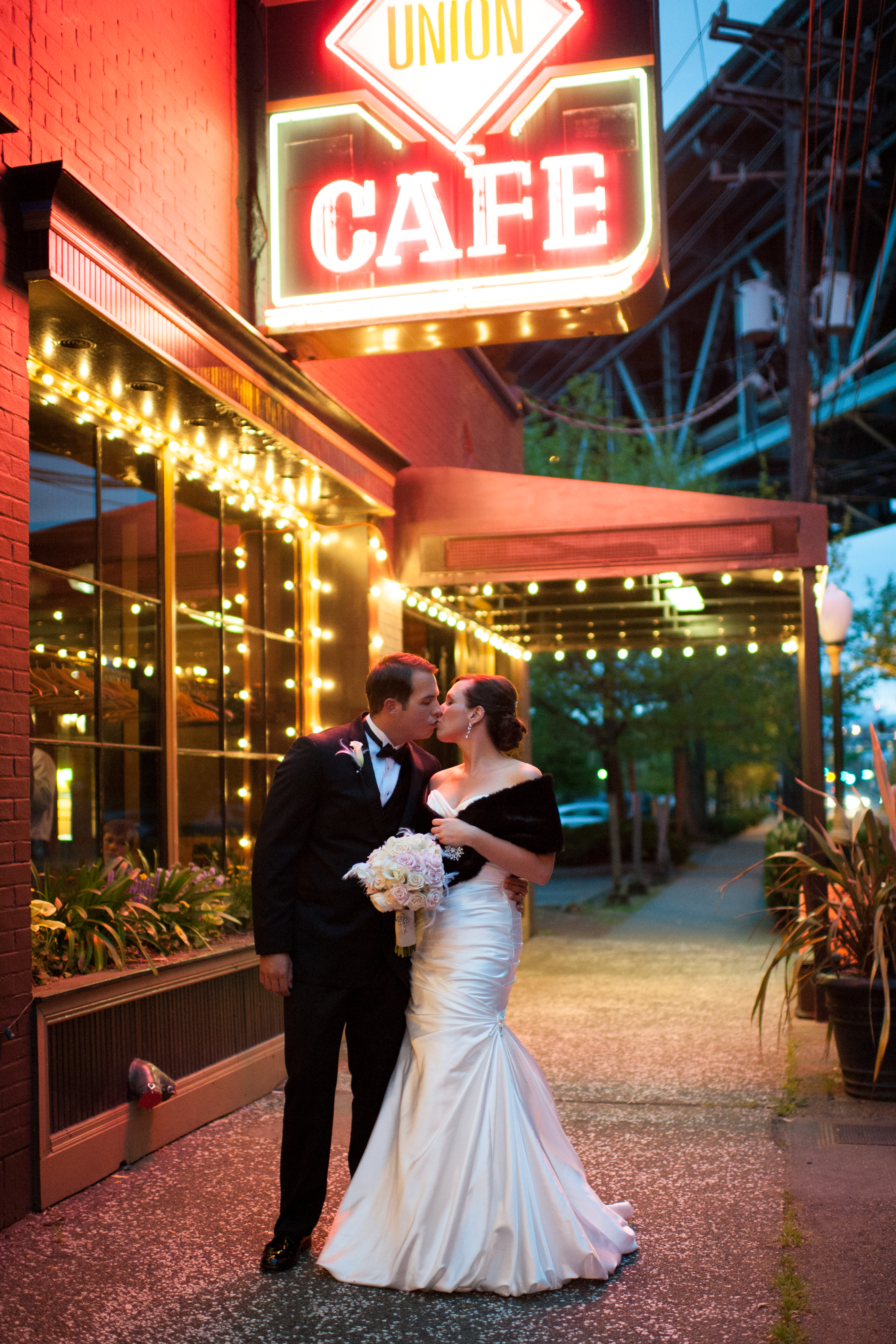 Lake union cafe wedding