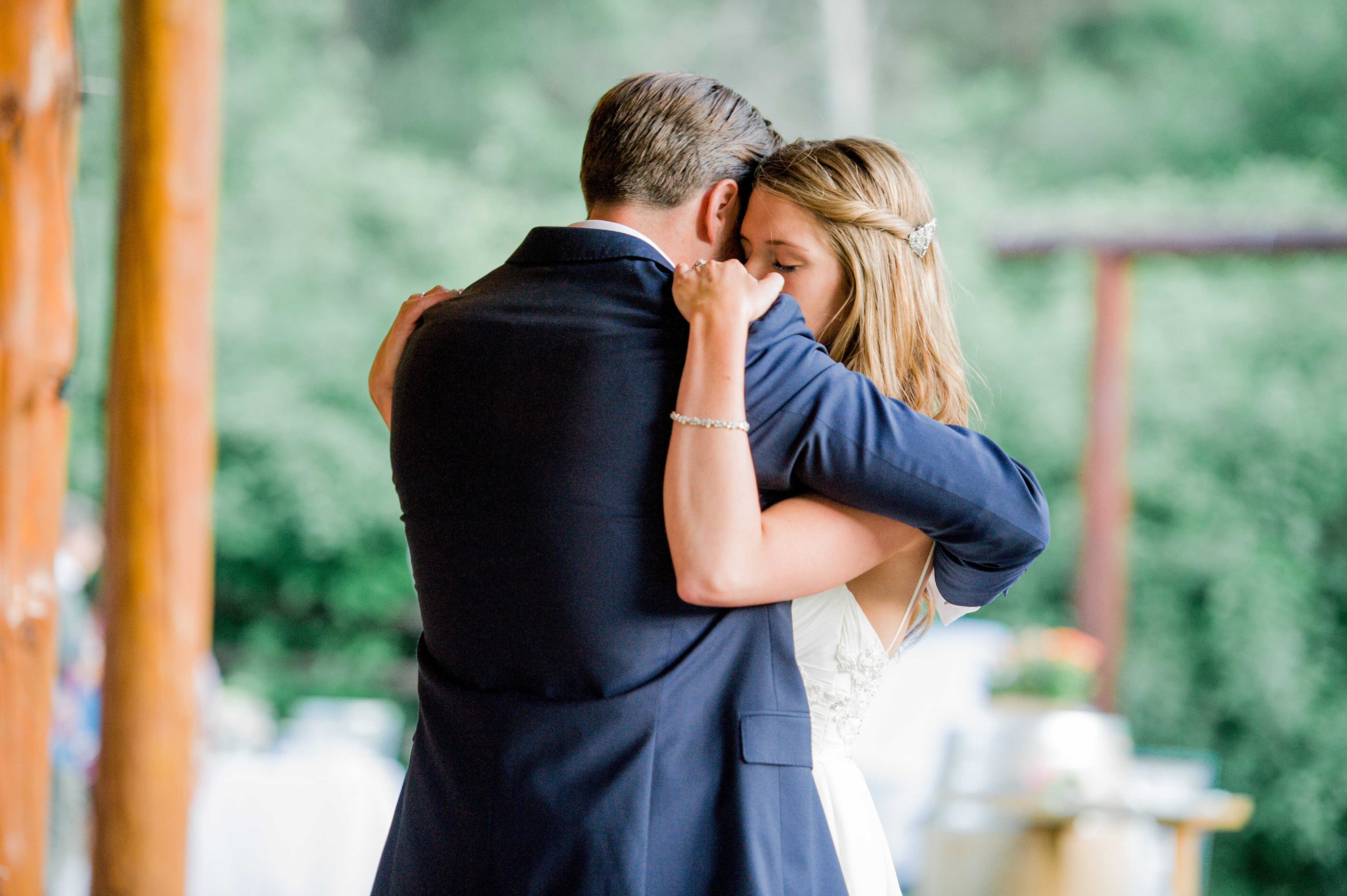 mountain springs lodge leavenworth wedding