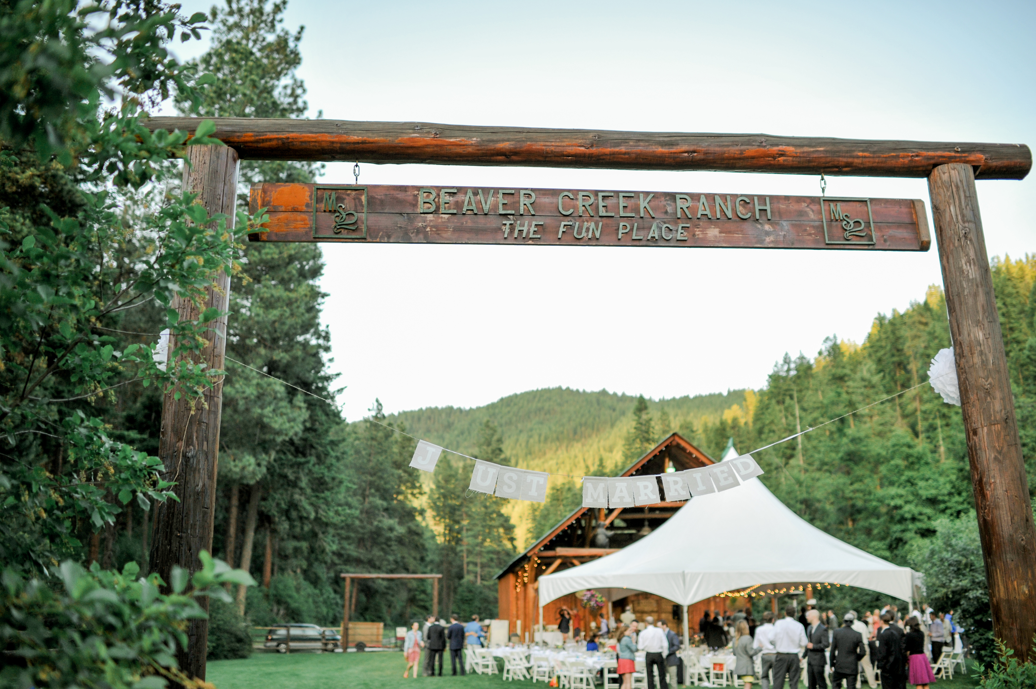 mountain springs lodge wedding leavenworth wa