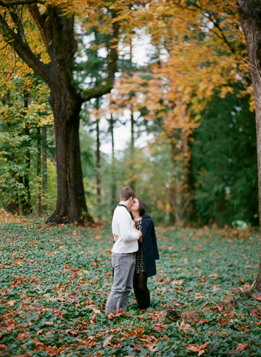 redmond idylwood park engagement fall foliage film