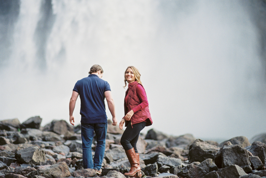 snoqualmie wa foliage engagement photos