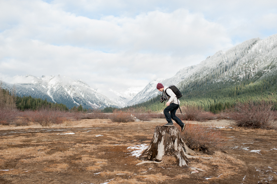 lake keechelus engagement photographer