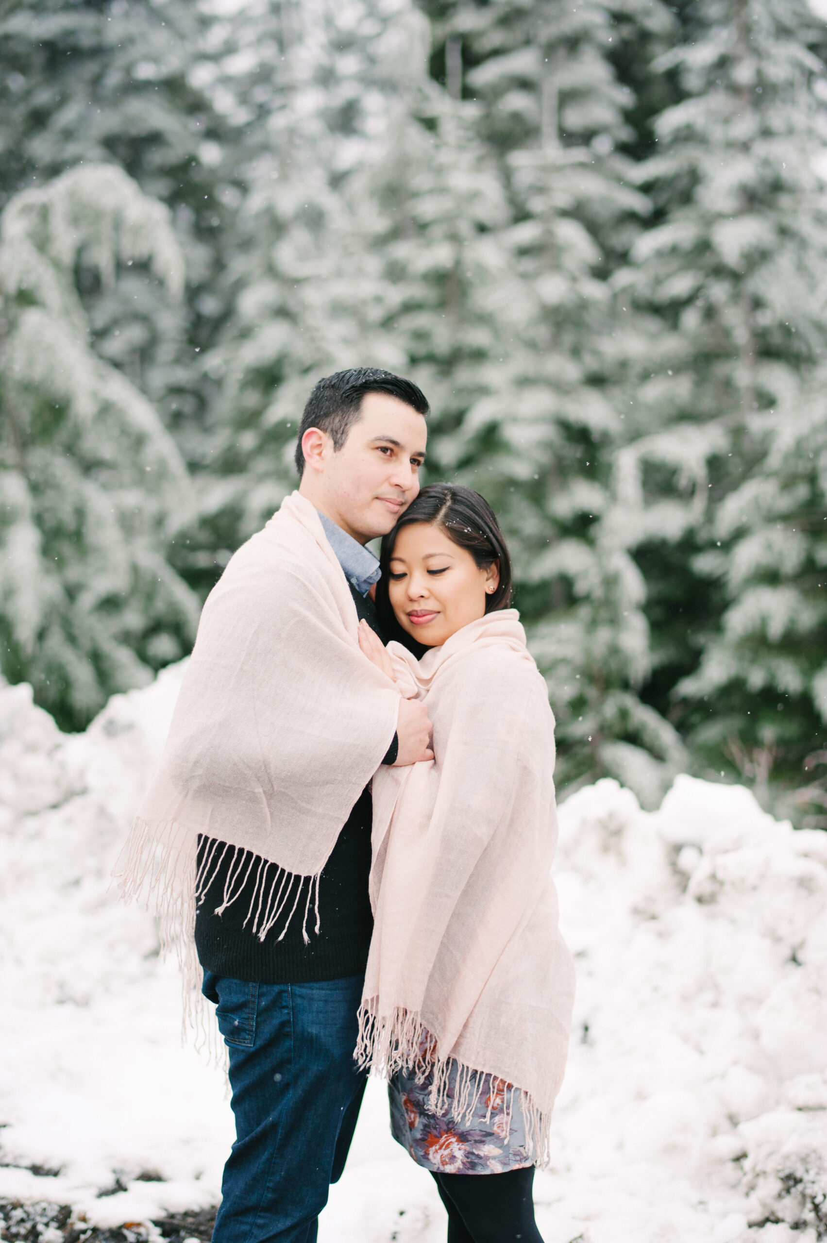 snoqualmie pass snow engagement photos film