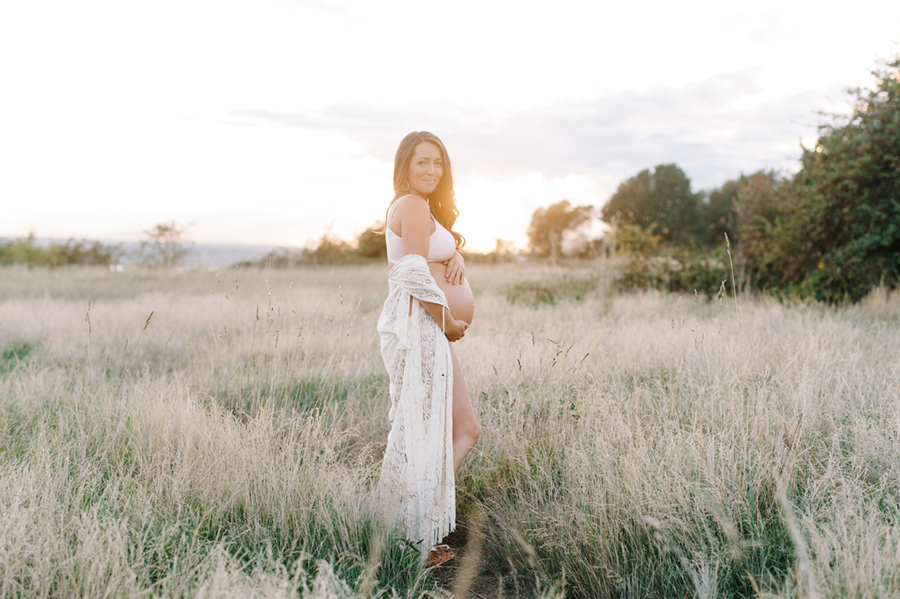 seattle maternity photos discovery park