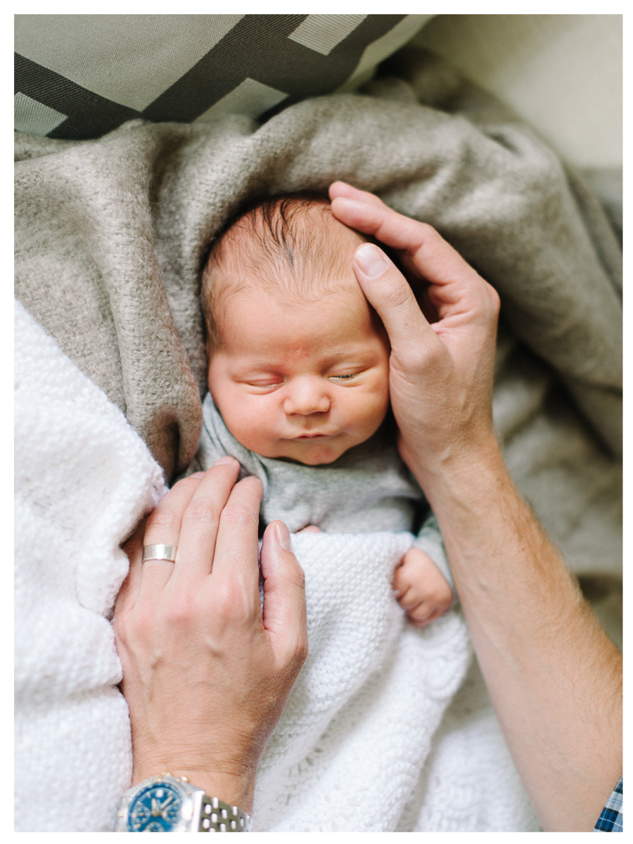 seattle newborn and family photographer