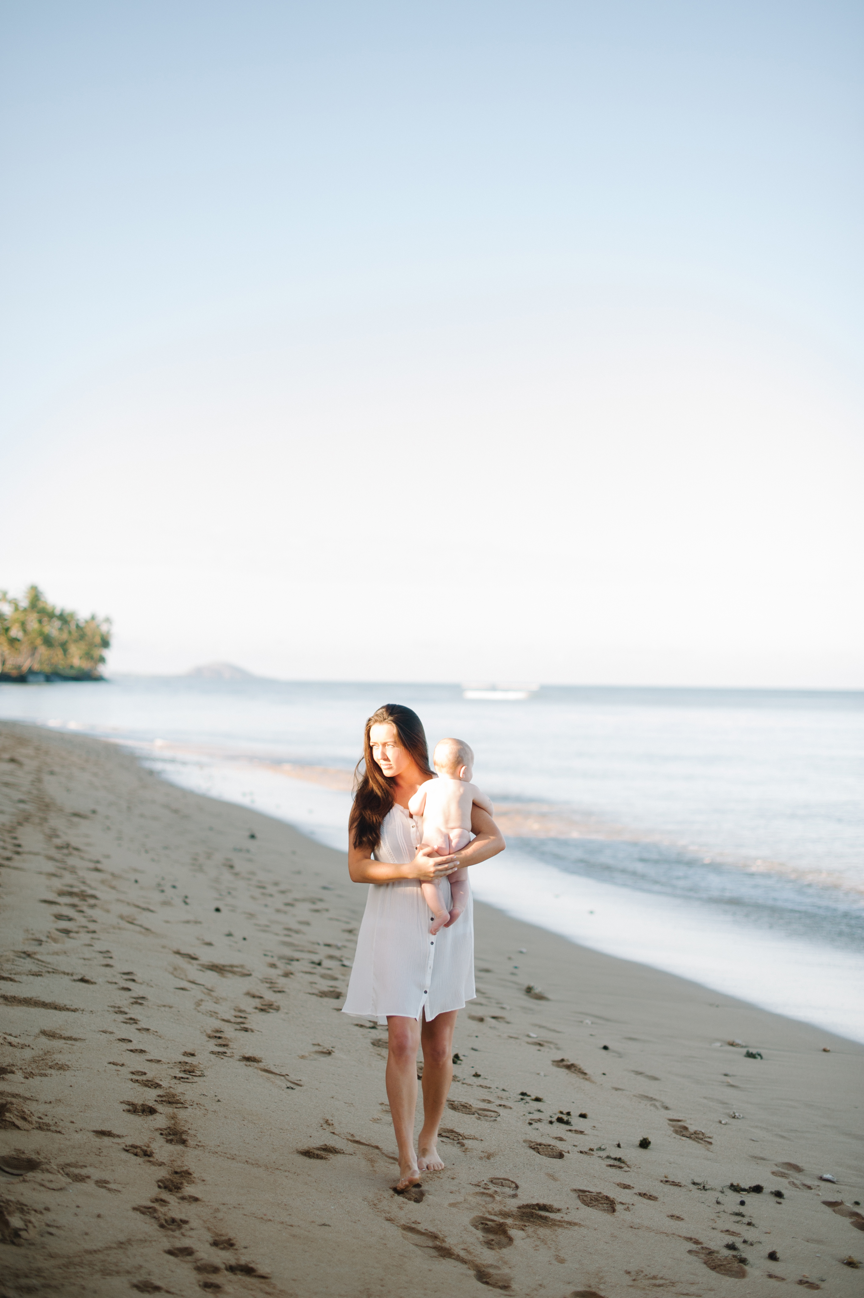 maui family photography 6 months beach baby