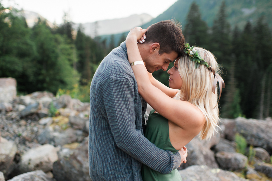 snoqualmie mountain engagement photos