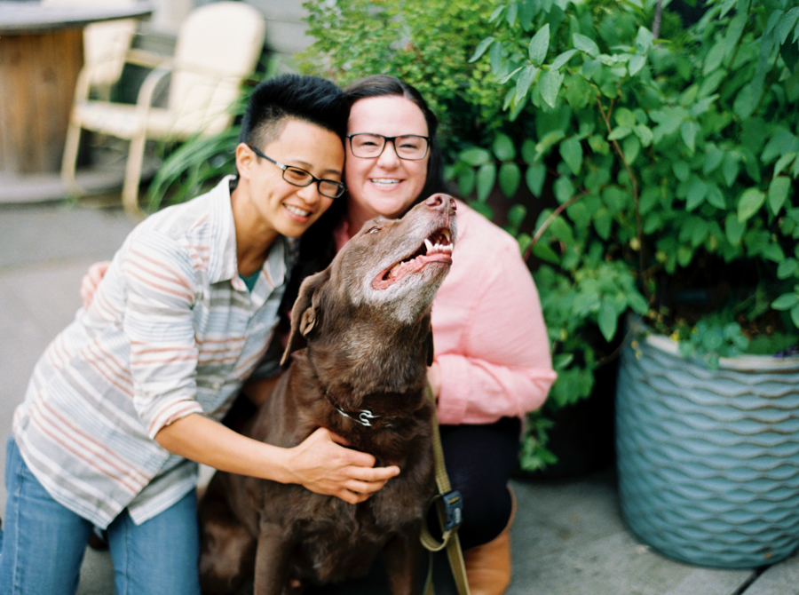 seattle-engagement-photos-film-dog027