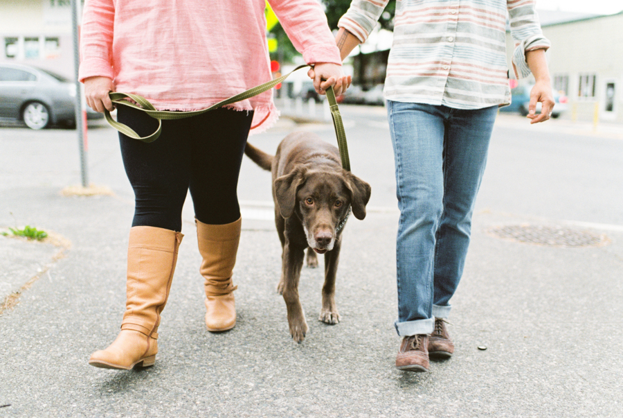 seattle-engagement-photos-film-dog038