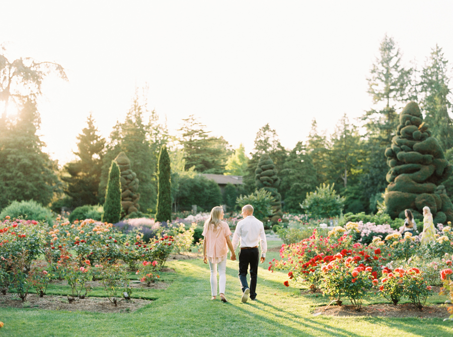 Seattle-Engagement-Photos-Rose-Garden0012