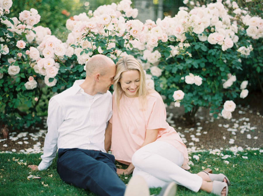 Seattle-Engagement-Photos-Rose-Garden0014