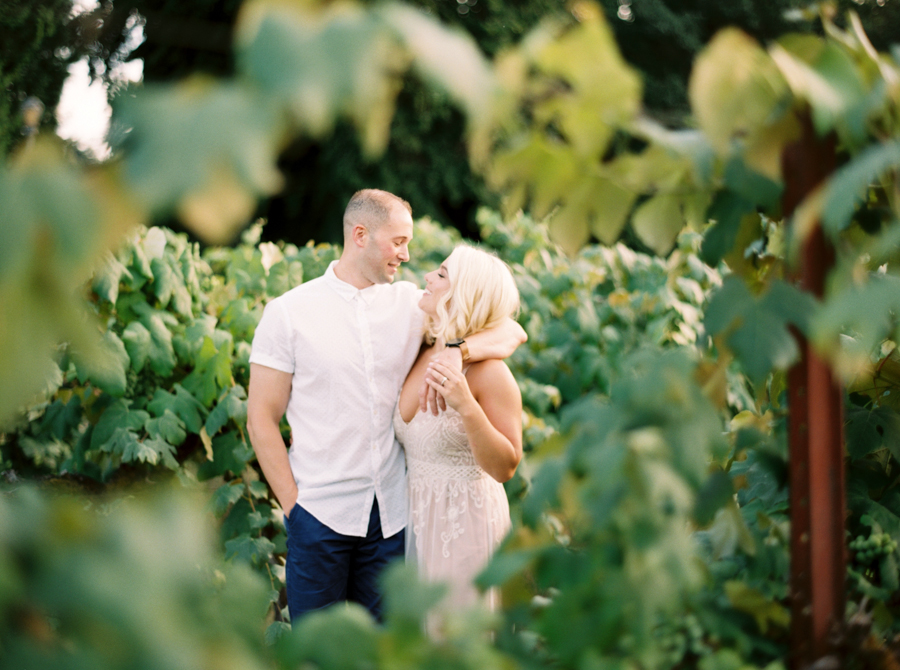 vineyard-engagement-photos-film0023