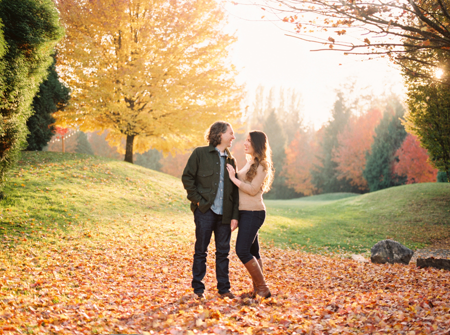 seattle-fall-foliage-engagement-photos-film-109