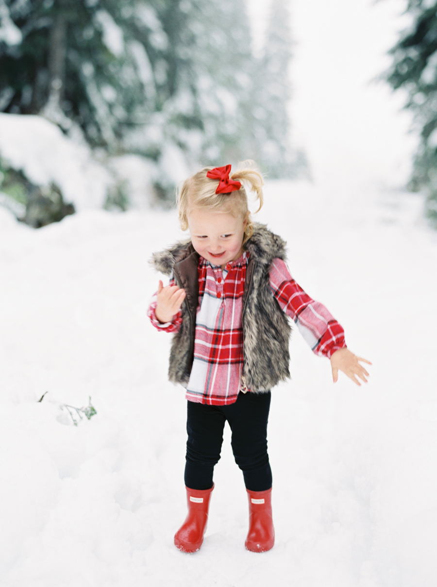 seattle-family-photos-snow-film-008