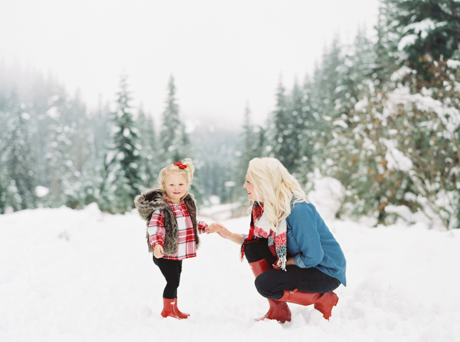 Snoqualmie Pass Snow Family Photos on Film