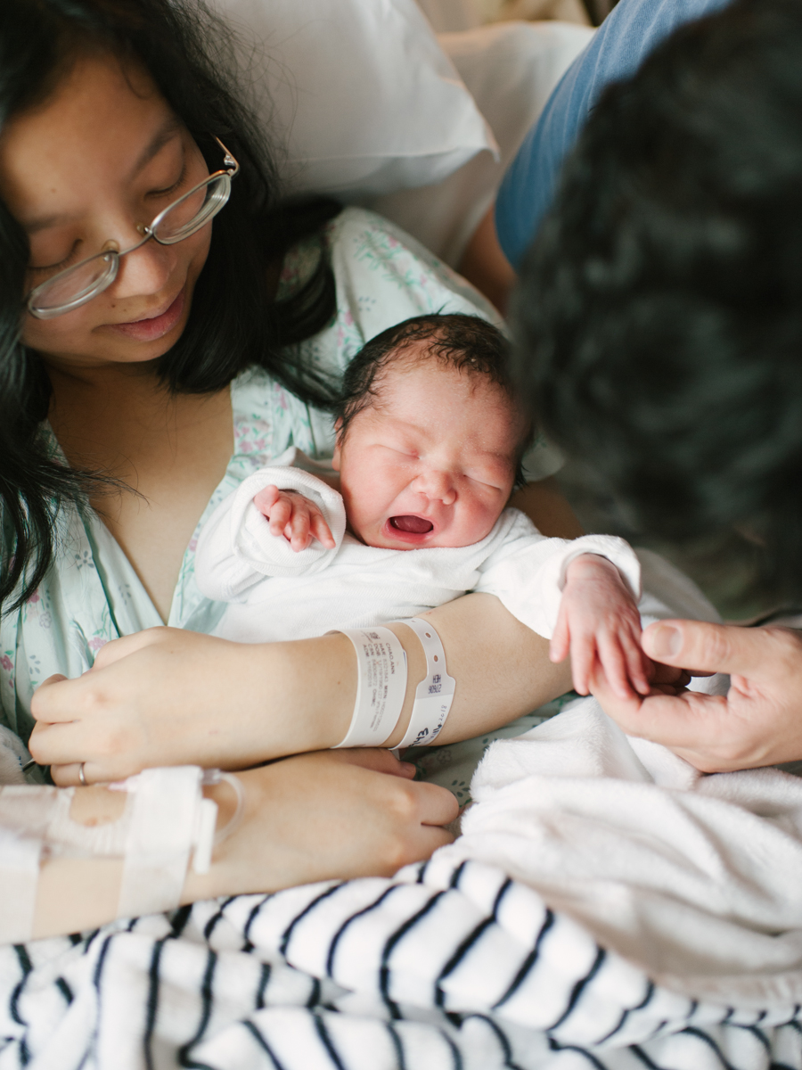 seattle-birth-photographer-film-newborn-009