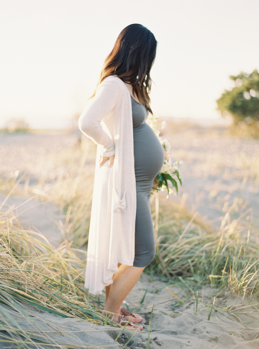 Seattle Film maternity Photos Golden Garden