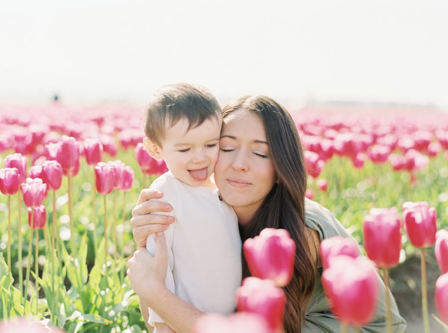 seattle-family-photographer-film-tulips-041