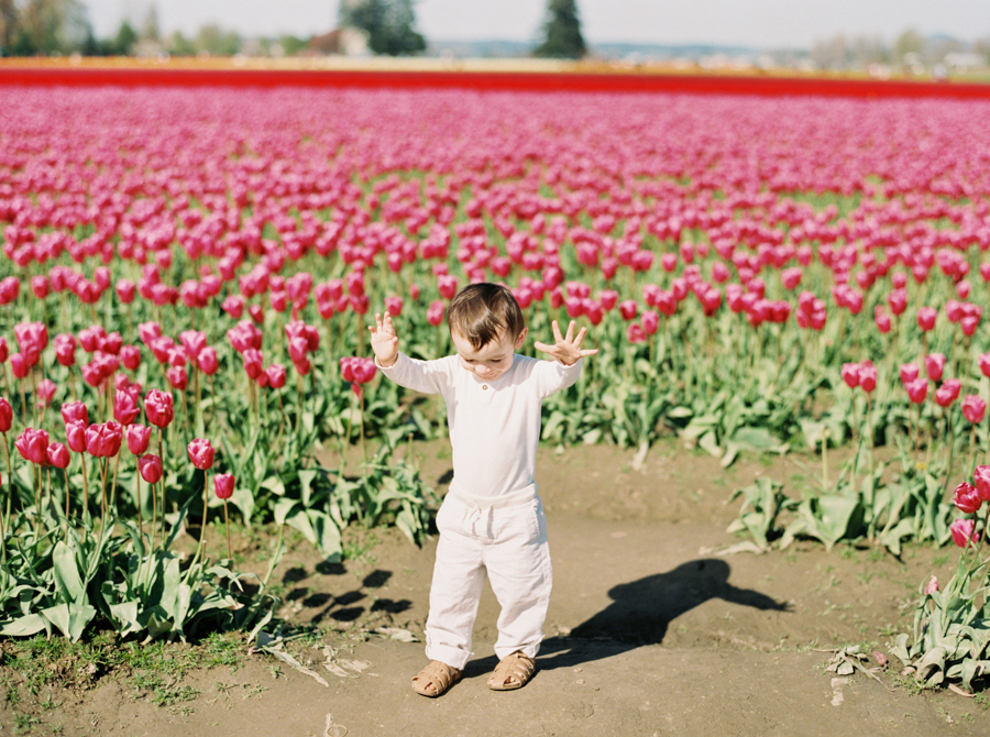 seattle-family-photographer-film-tulips-048