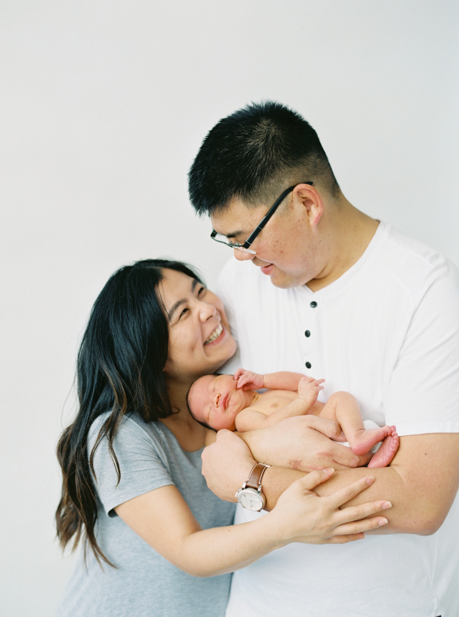 seattle-newborn-photographer-film-004