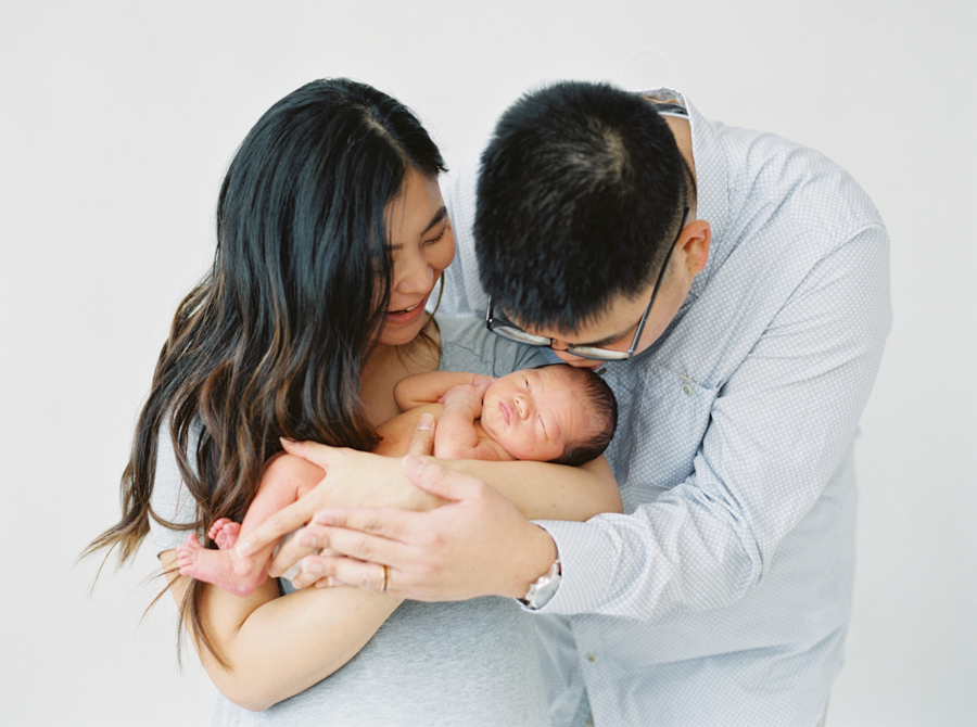 seattle-newborn-photographer-film-033