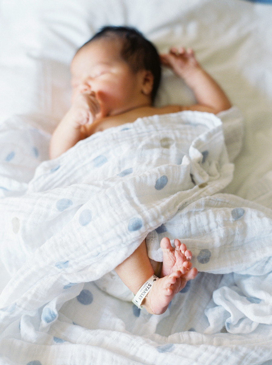 seattle-birth-newborn-photographer-film-23