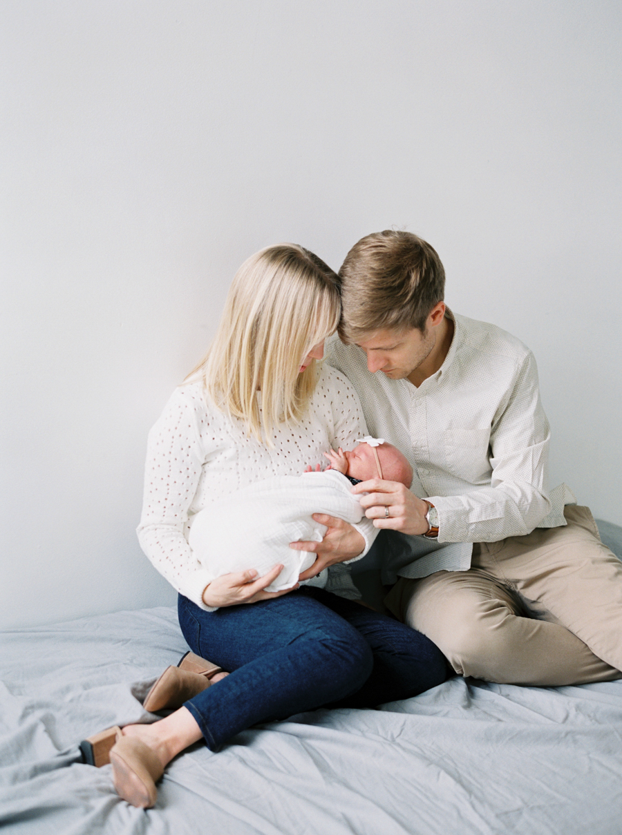 seattle-newborn-photographer-film-007