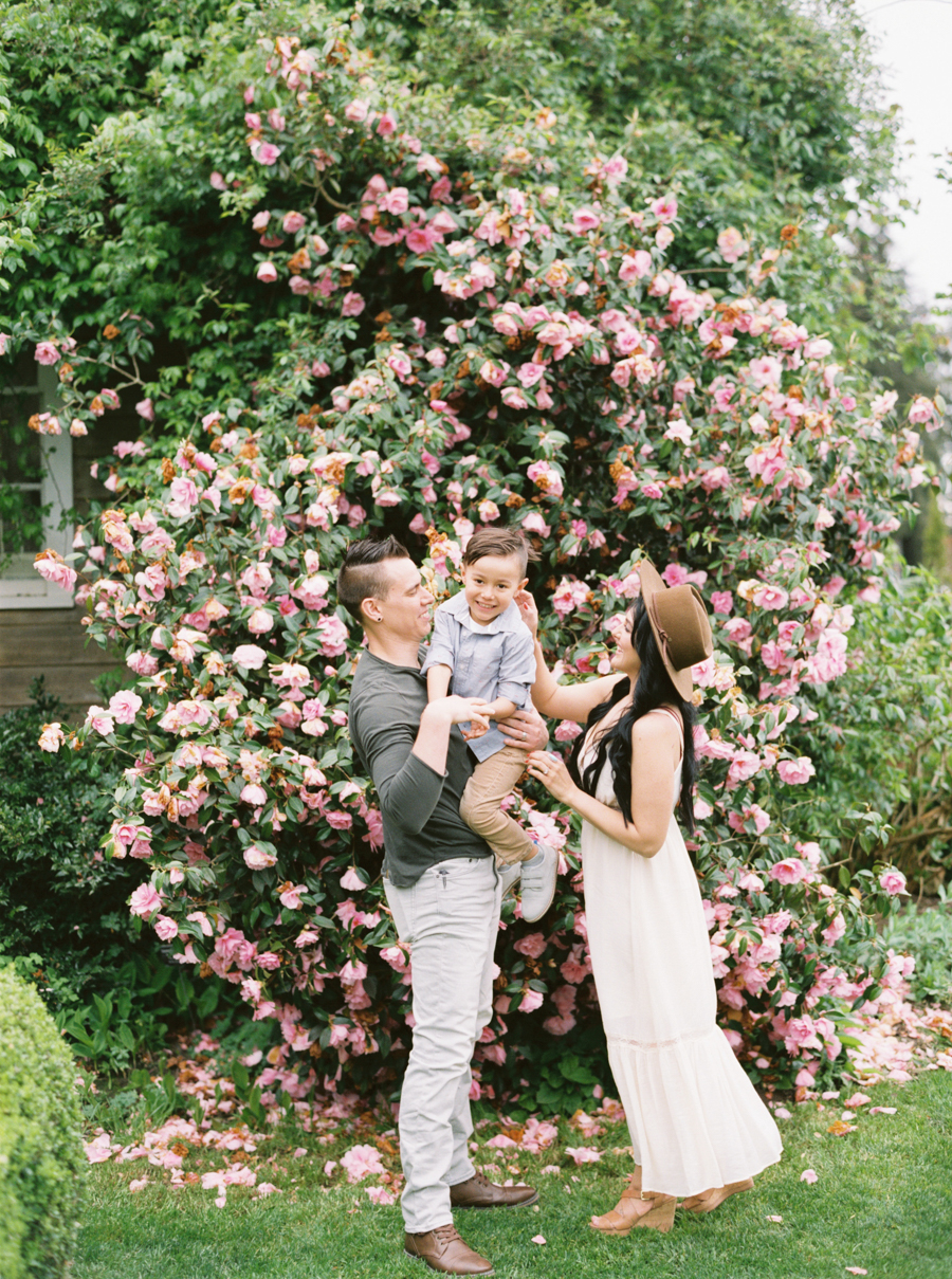 christiansons-nursery-photographer-family-portraits-004