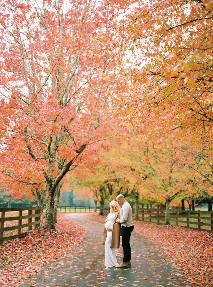 Seattle Maternity Photographer - Film - Fall Foliage - Rockwood Farm