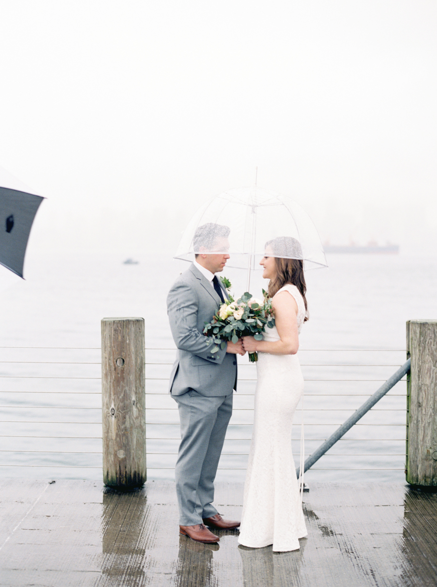 rainy seattle elopement on film