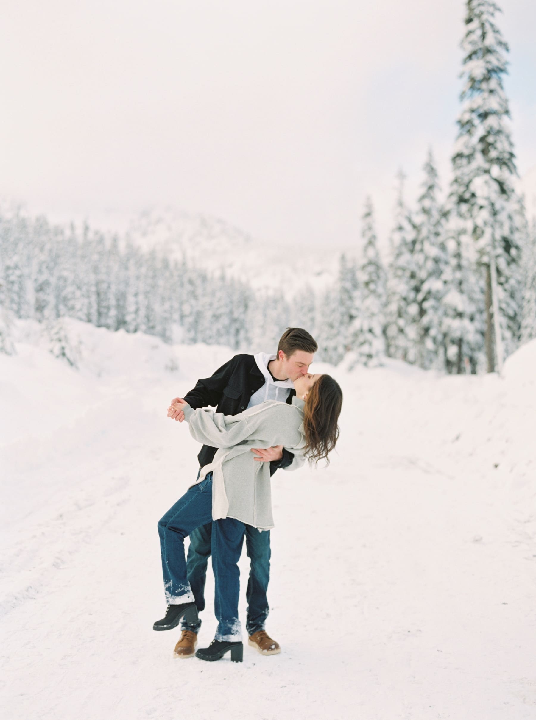 alpental snowy engagement photos