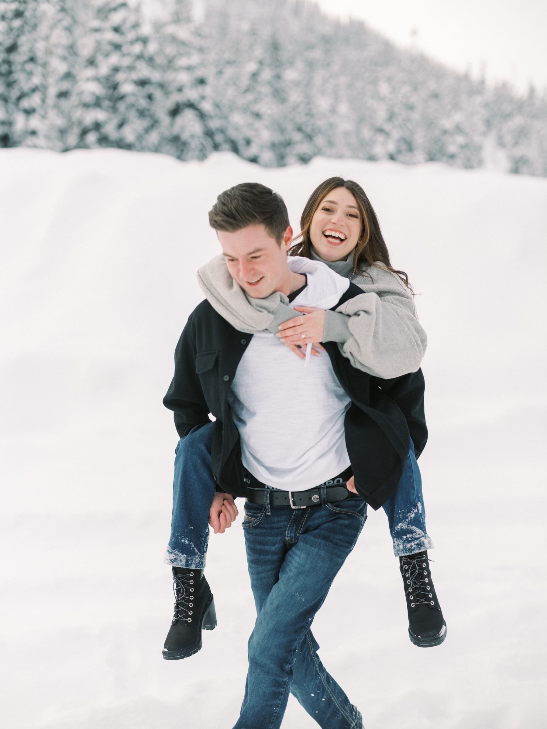 alpental snowy engagement photos